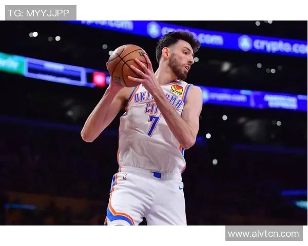 霍姆格伦复出首战表现惊艳七次盖帽助力雷霆重建成功